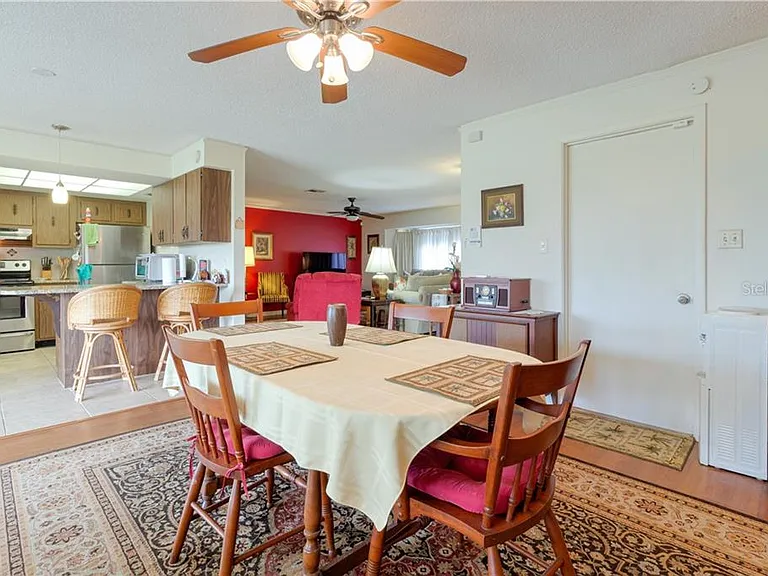 37 Oakland Hills Pl — Photo 16