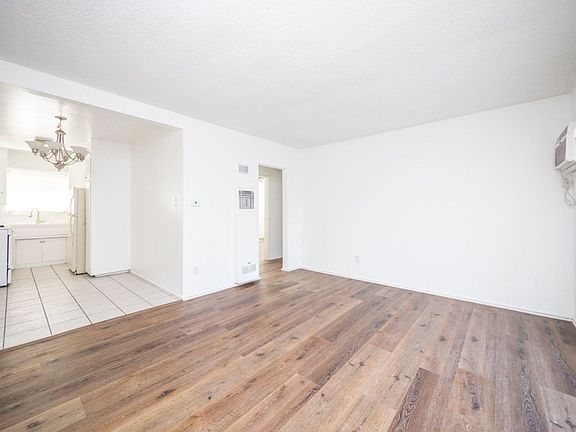 2nd image of 6566 Fountain Ave #47-11