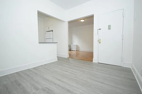 Rented by Modern Spaces | media 2