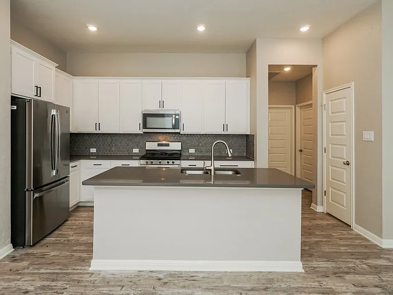 9410 Novacek Blvd — Photo 7