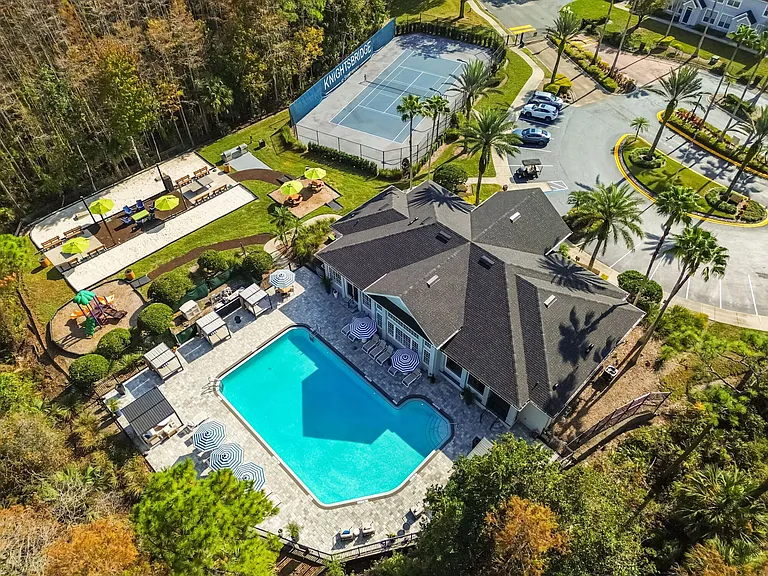 Knightsbridge at Stoneybrook — Photo 12
