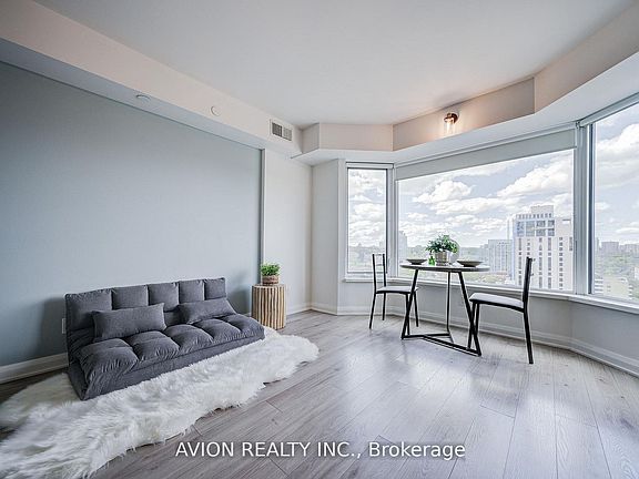 2nd image of 155 Yorkville Ave #1920