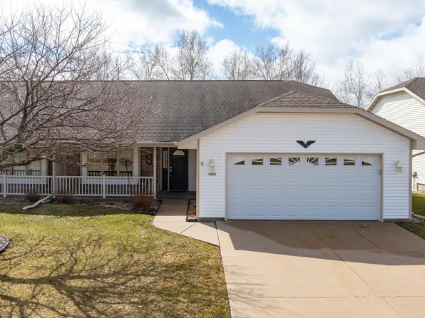 2405 Patriot Ln, Oshkosh, WI 54904