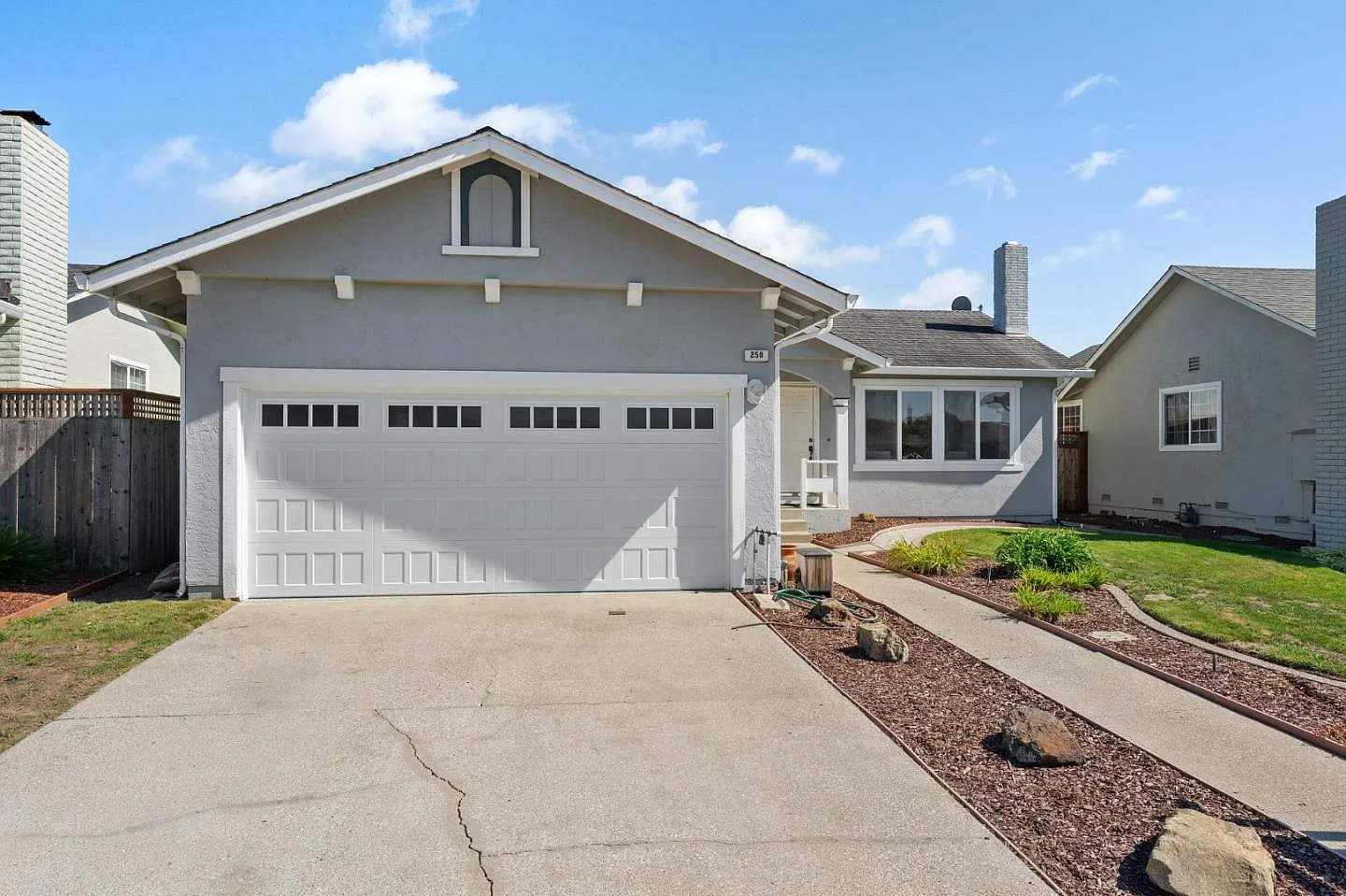 250 Shelter Cove Dr photo 1