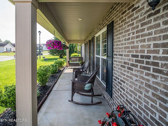 4th image of 1156 Kline Dr