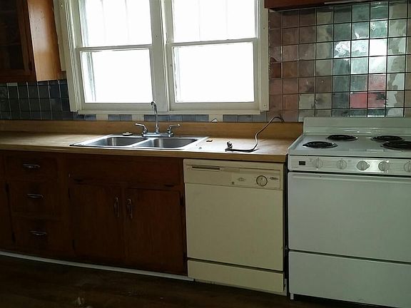 5th image of 1225 Gardner St