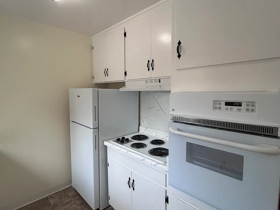 181 Irene Ct #1