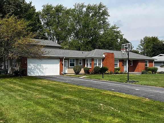2nd image of 841 Parkway Dr