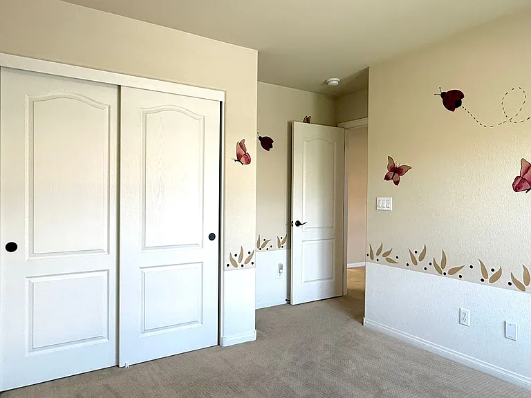 6825 Philharmonic Ave — Photo 36