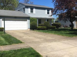 528 Hartford Dr, Elyria, OH 44035