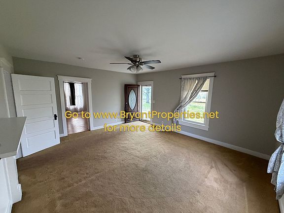 3rd image of 1584 Latimer Ln #37075