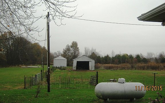 2nd image of 2725 Cty Hwy 2