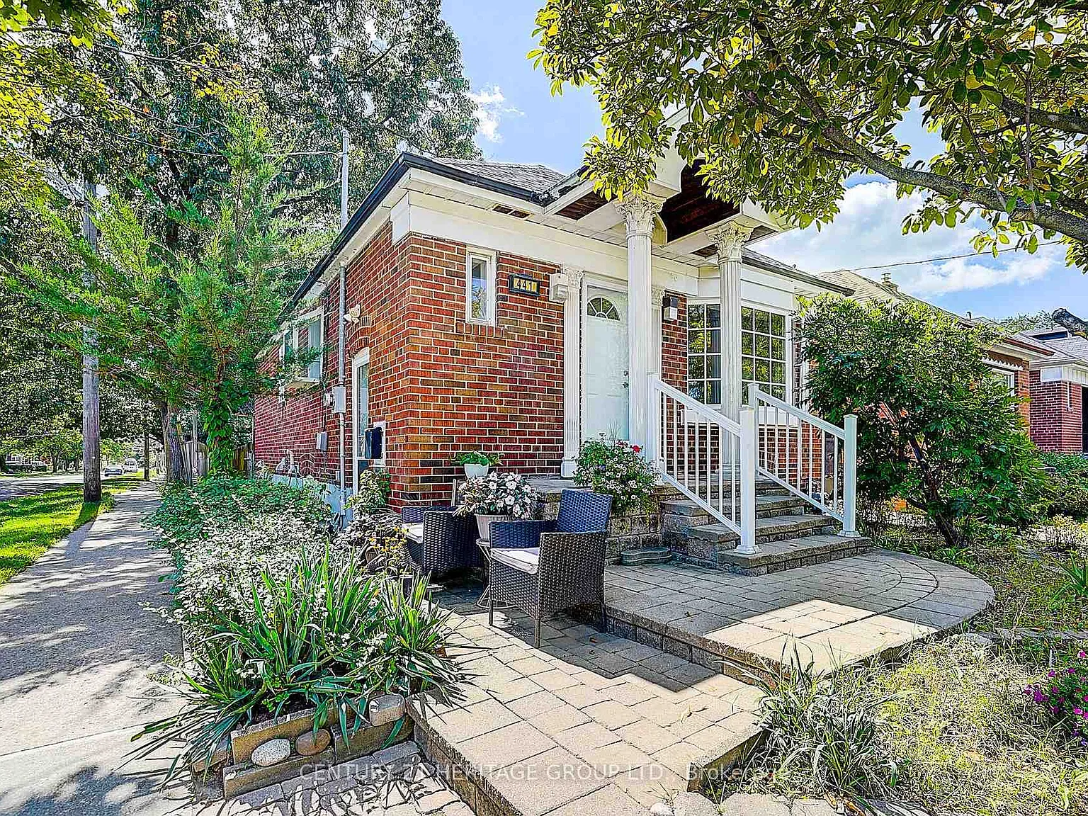 2 bed, $2,800 — Photo 2