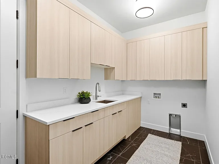 1285 E Lasso Trl — Photo 62