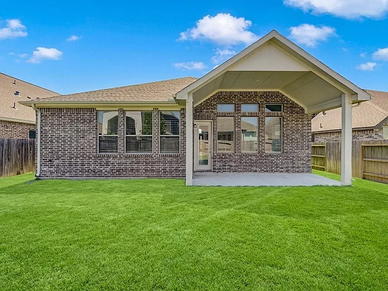 16811 Ruellia Field Rd — Photo 2