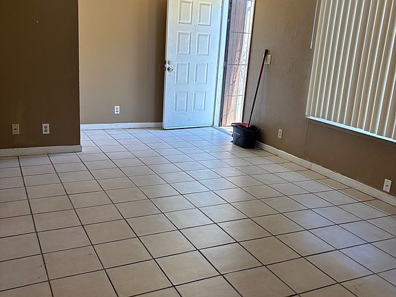 5th image of 4161 Brookfield Dr