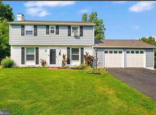 12 Arbor Ln, Feasterville Trevose, PA 19053