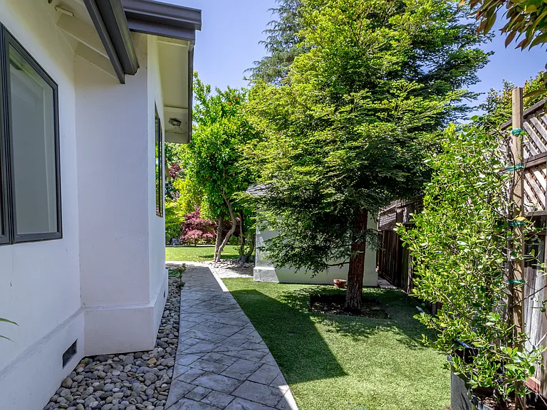 1452 Fallen Leaf Ln — Photo 49