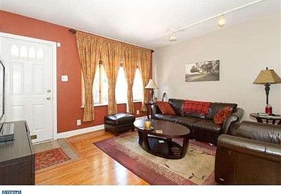 3rd image of 2649 S Iseminger St