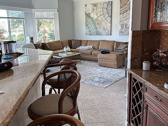 4th image of 26373 Clarkston Dr