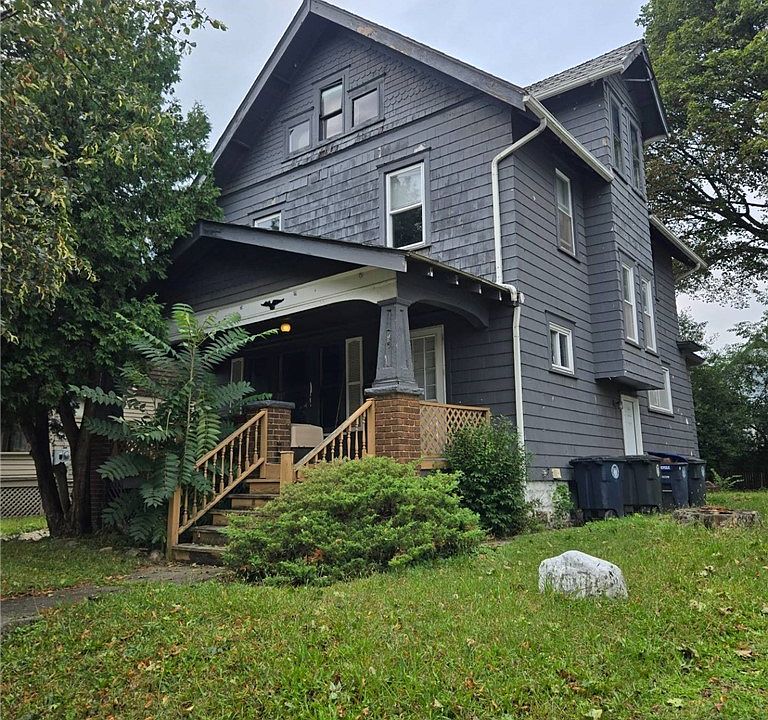 1st image of 907 Delia Ave