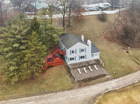 100 Lane 375 Big Otter Lk, Fremont, IN 46737