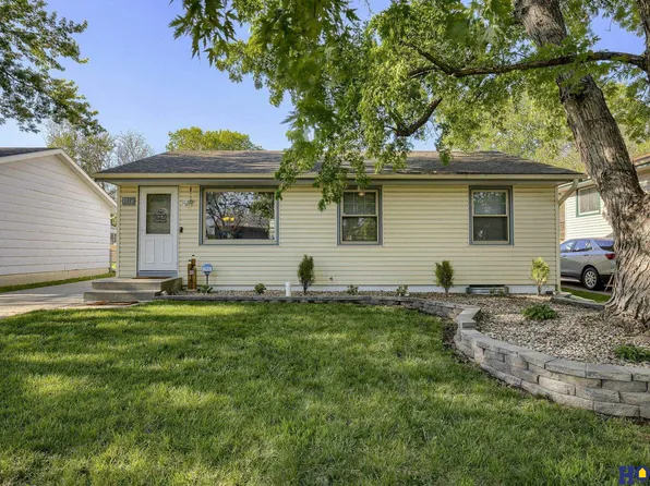 1924 Hartley St, Lincoln, NE 68521