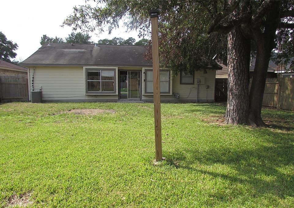 2nd image of 12306 Currin Forest Dr