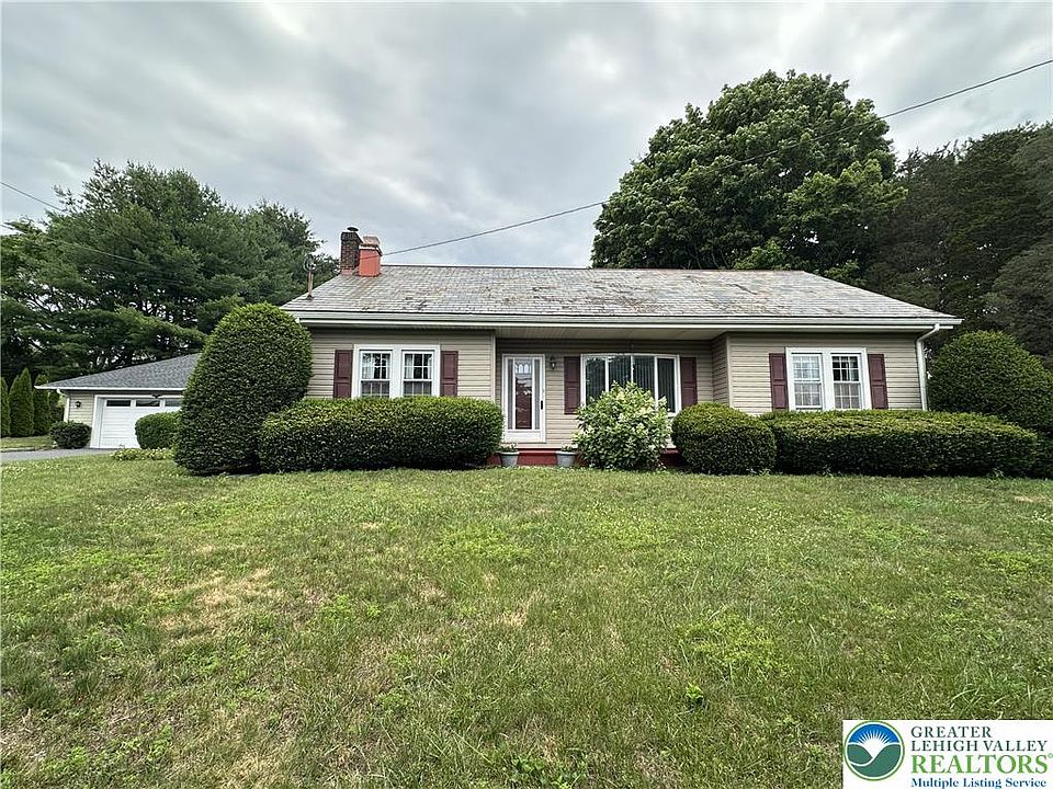 1st image of 556 Walnut Dr