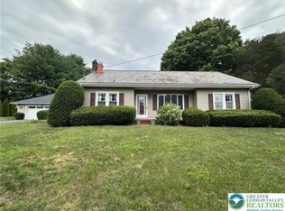 556 Walnut Dr, Northampton, PA 18067