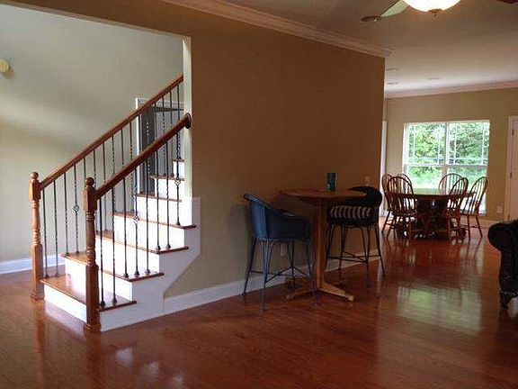 2nd image of 2952 Holliday Dr NW