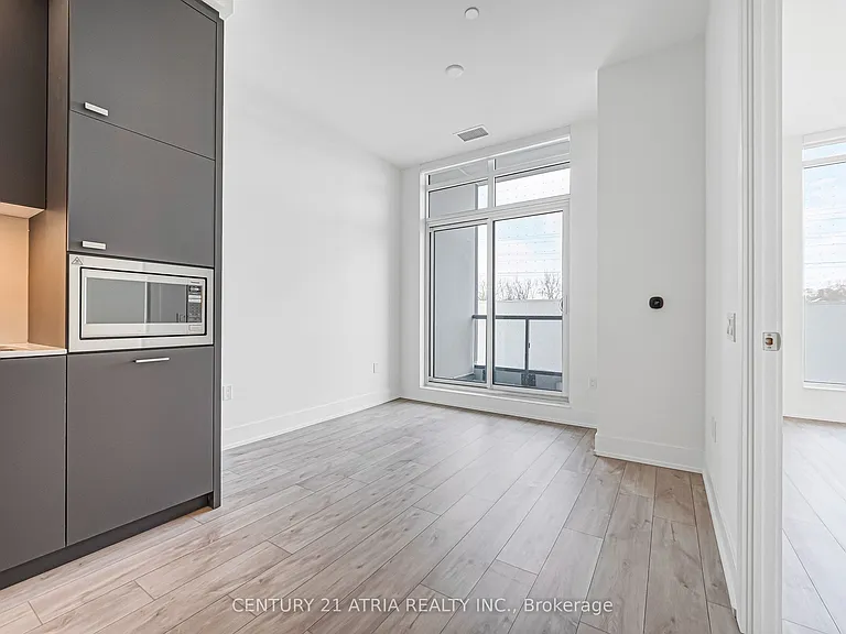 858 Dupont St #207 — Photo 16