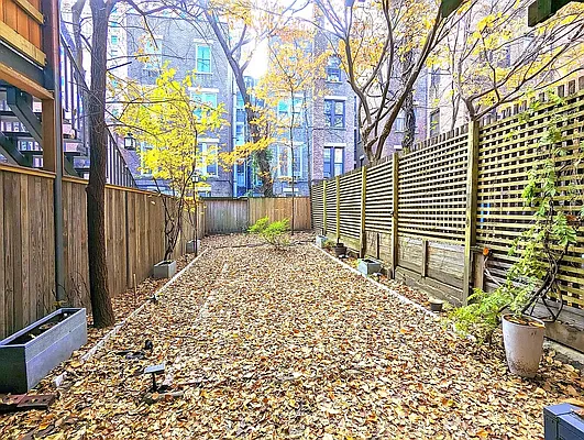 Rented by Manhattan Spaces | media 13