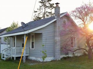 111 State St, Grayling, MI 49738