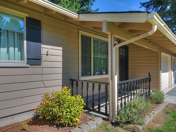 3rd image of 19736 NE 156th Pl