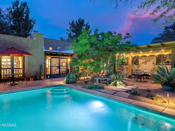 5094 E Fort Lowell Rd, Tucson, AZ 85712