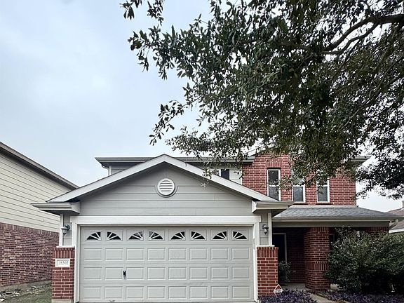 5th image of 18302 Walden Gate Ln