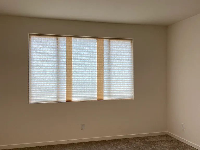 11717 W Mobile Ln — Photo 6
