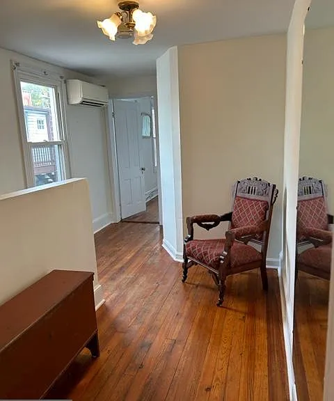 510 N Market St — Photo 9