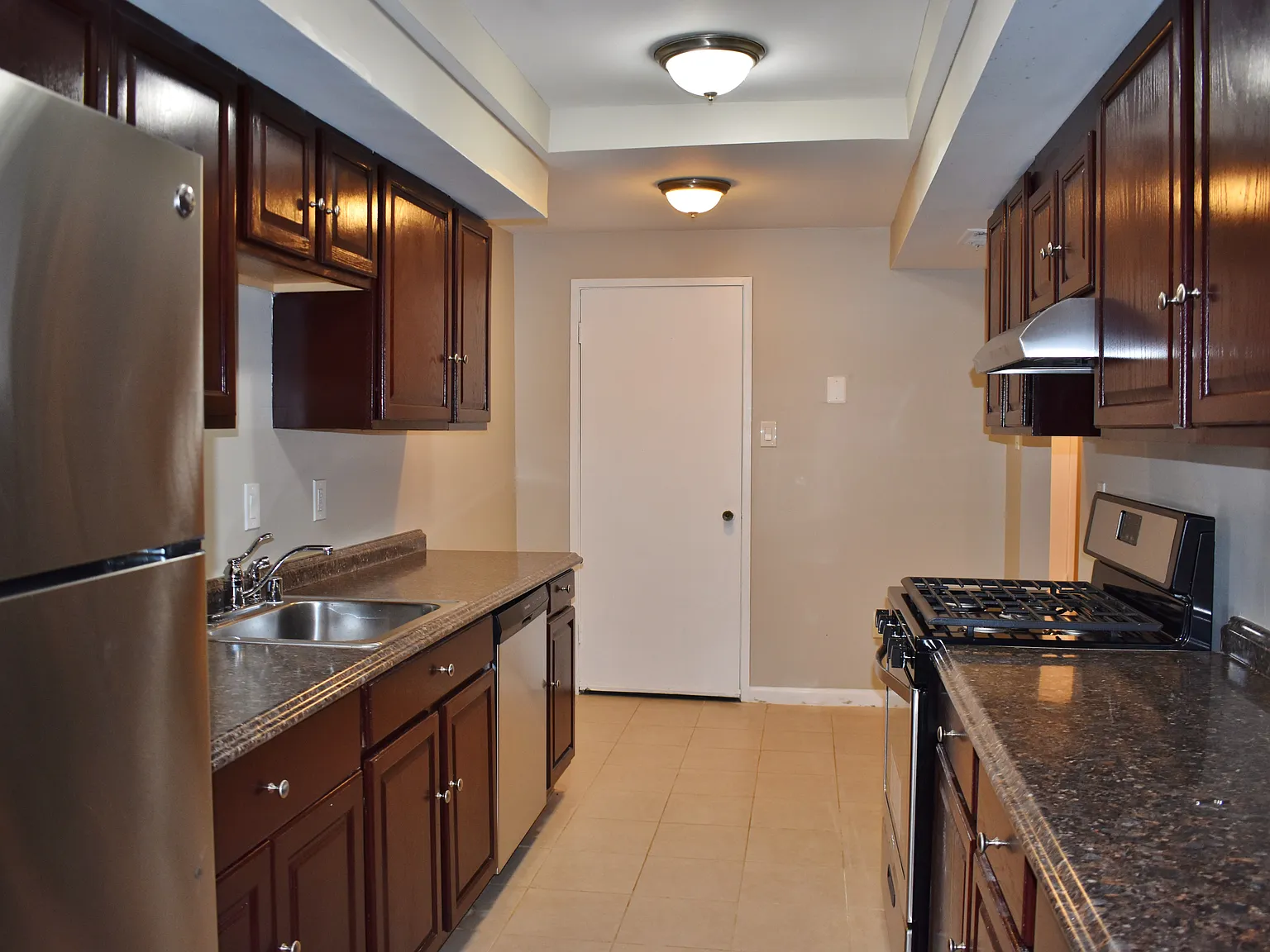 Beautiful 2br 2ba Condo — Photo 3