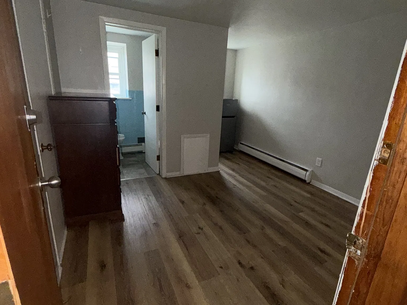 2525 Peach St - E3 — Photo 2