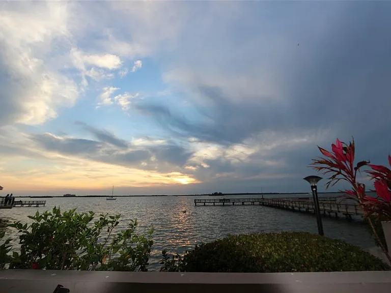 3203 Landmark Dr #2202 — Photo 4