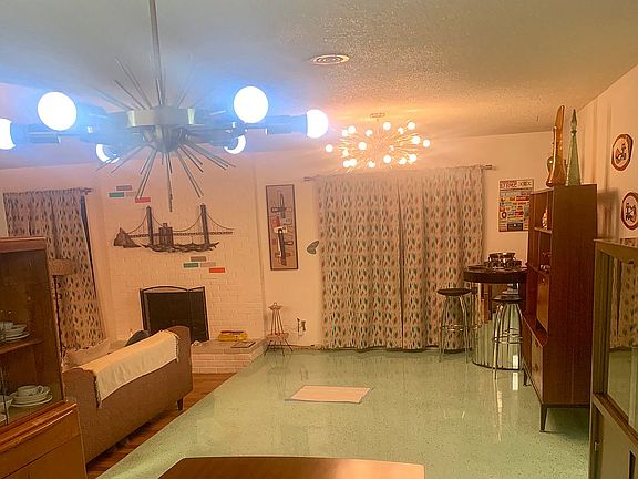 3rd image of 1698 Sombrero Dr