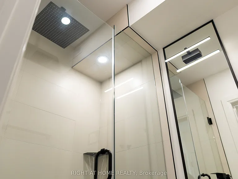 55 Innes Ave #3 — Photo 7