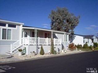 105 Estrella Dr, Santa Rosa, CA 95403