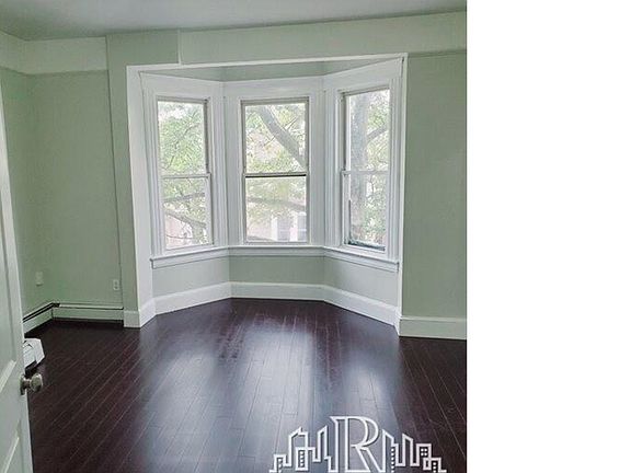 2nd image of 207 Parker St Floor 2