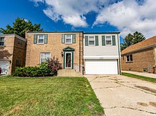 2440 S 1st Ave, North Riverside, IL 60546