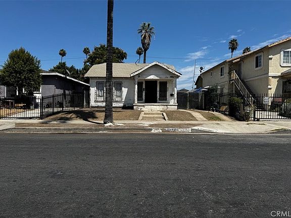 3rd image of 3972 S Hobart Blvd
