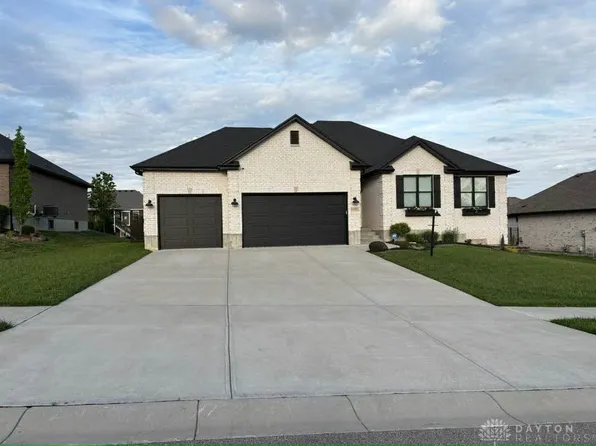 139 Wolf Creek Ct, Carlisle, OH 45005