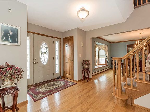 3rd image of 23 Neel Ct